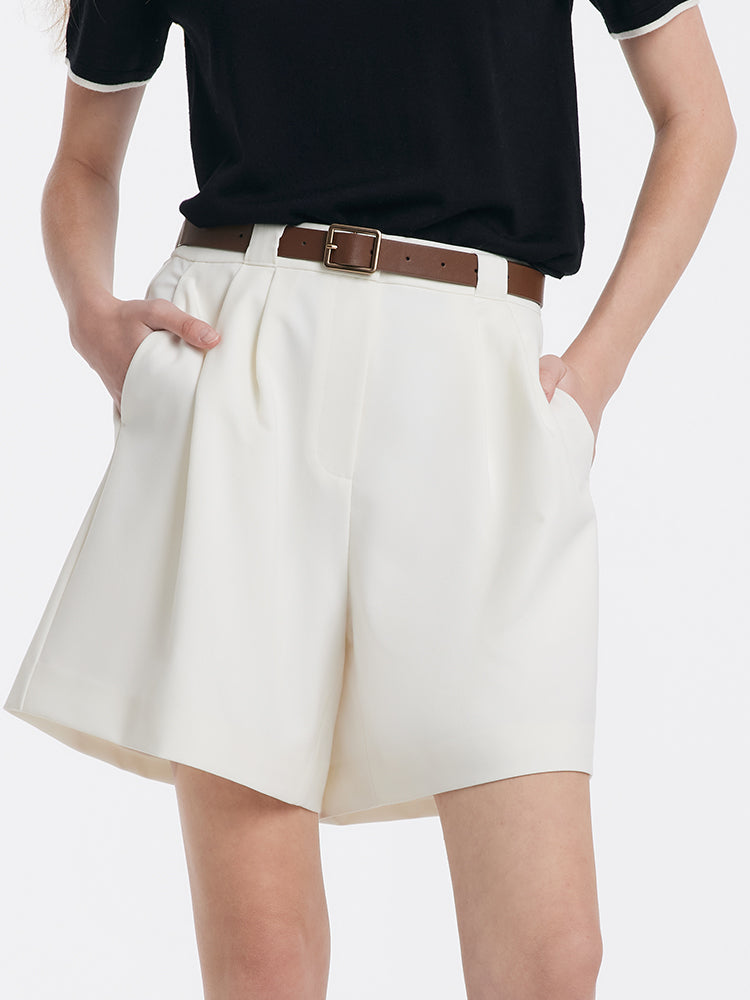 White Loose A-Line Shorts With Belt GOELIA