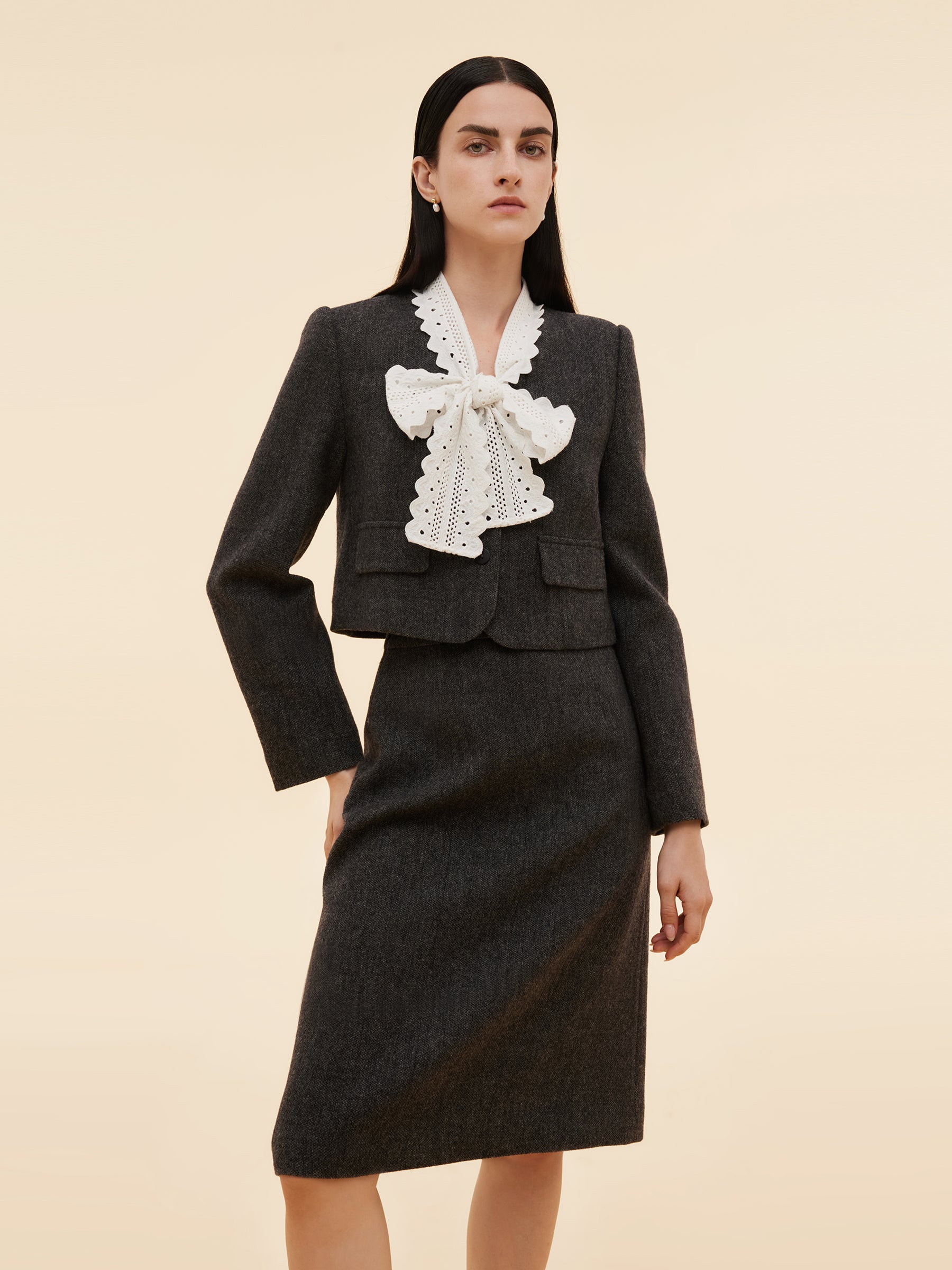 100% Wool Crop Jacket And Skirt Two-Piece Set With Detachable Lace Collar GOELIA