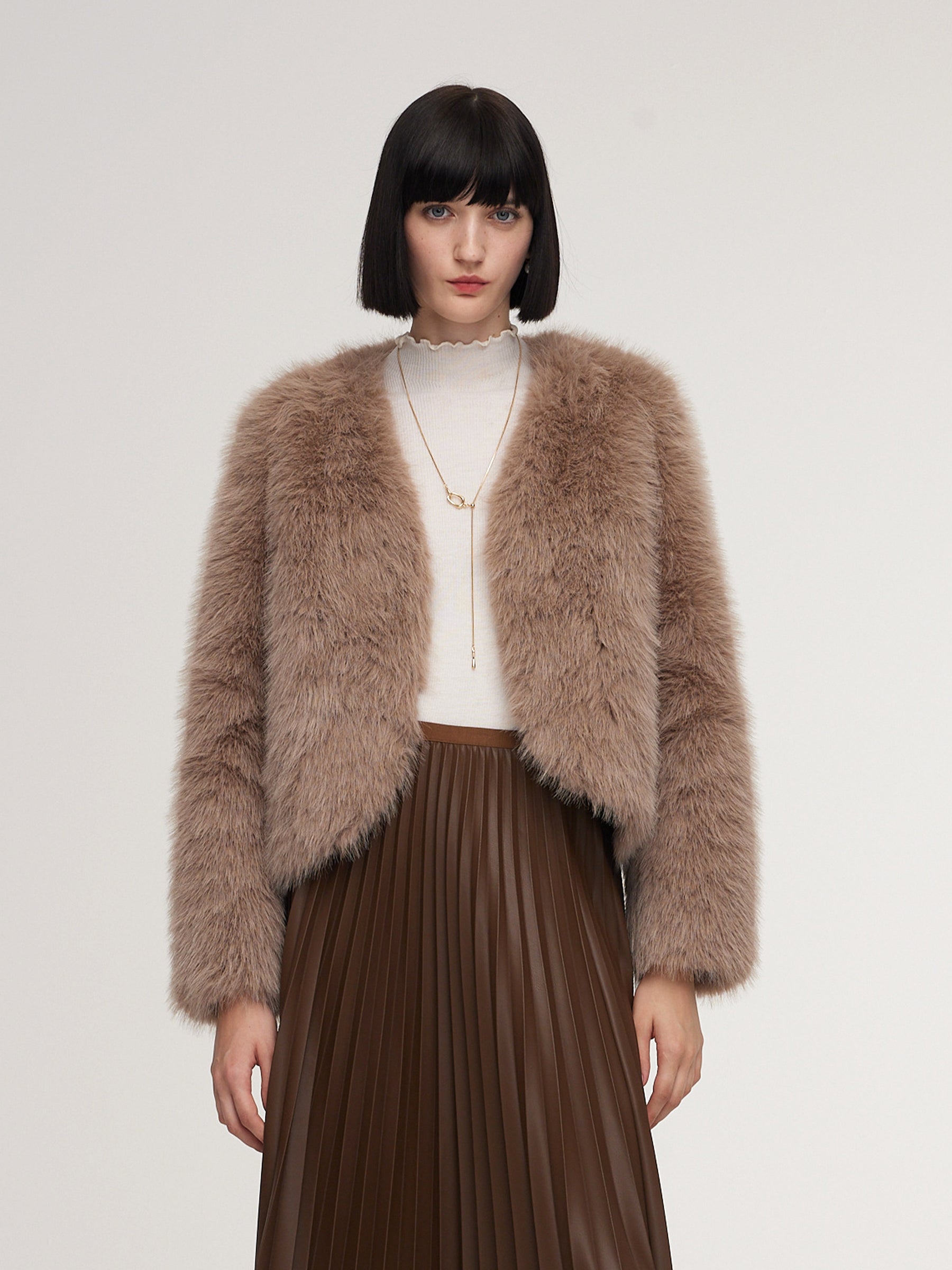 [Preview] Eco-friendly Fur V-Neck Women Coat GOELIA