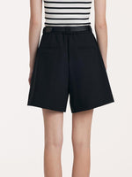 Black Loose A-Line Shorts With Belt GOELIA