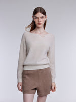 [Preview] 100% Wool Shimmer Women Sweater With GO Letter Clip GOELIA