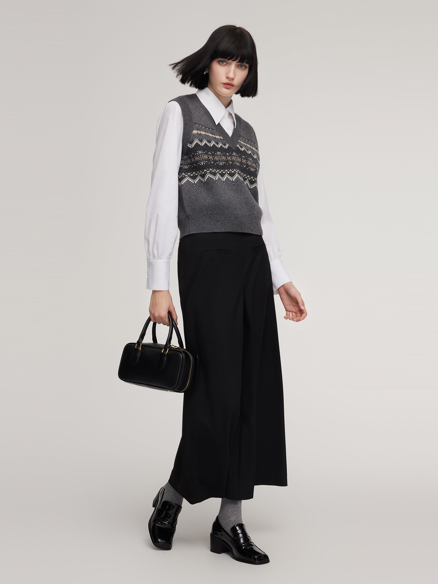 Wool Blend Jacquard V-Neck Women Knit Vest GOELIA