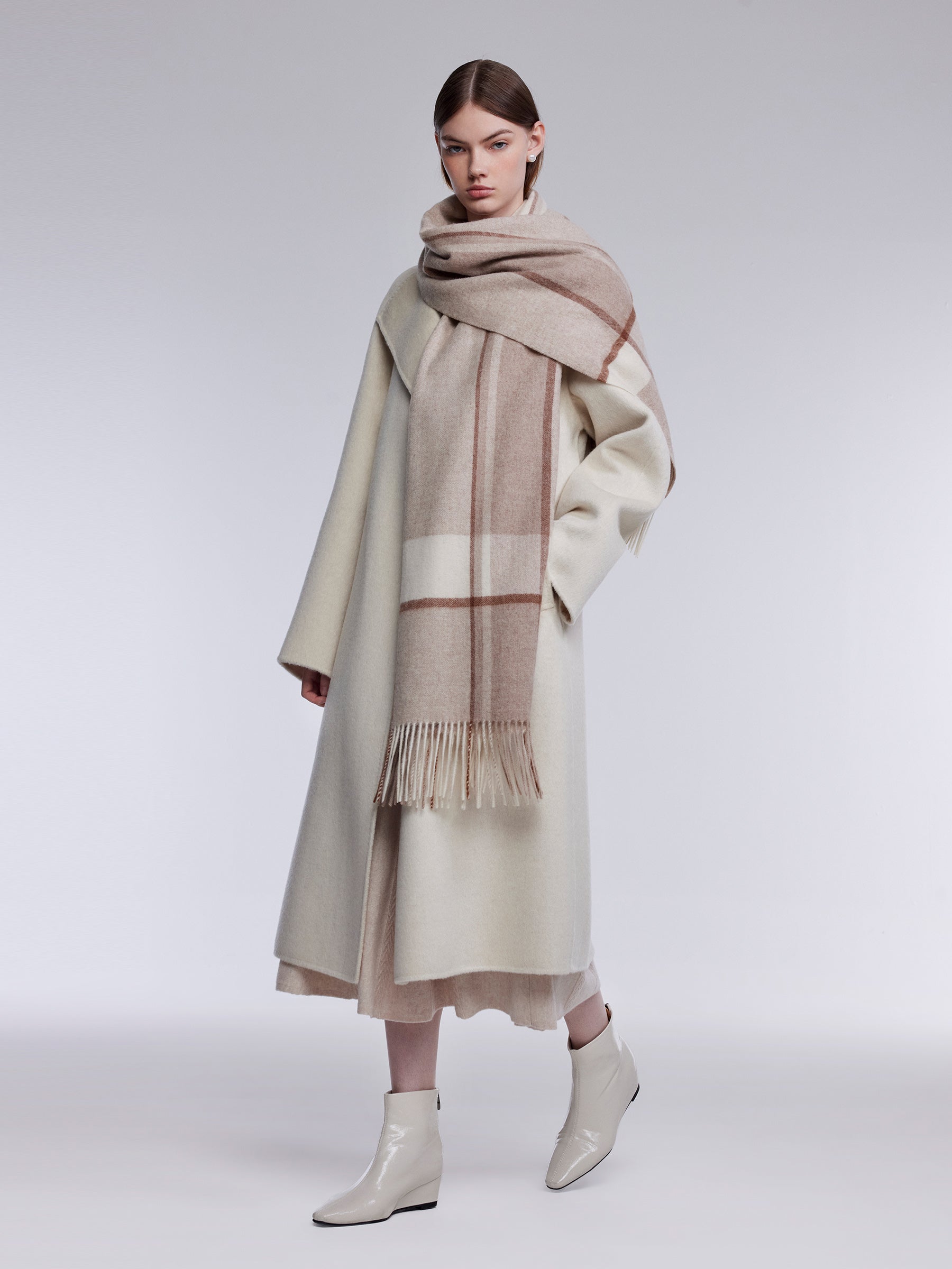 100% Wool Beige Plaid Fringe Scarf GOELIA
