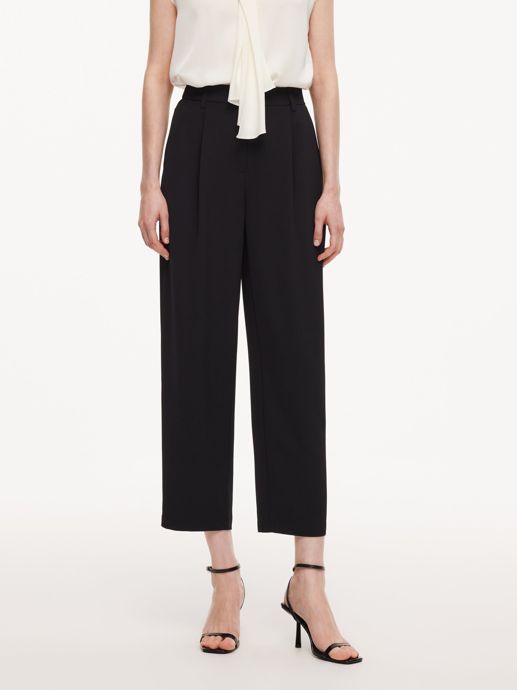 [Preview] Elastic Back Waist Women Tapered Cropped Pants GOELIA
