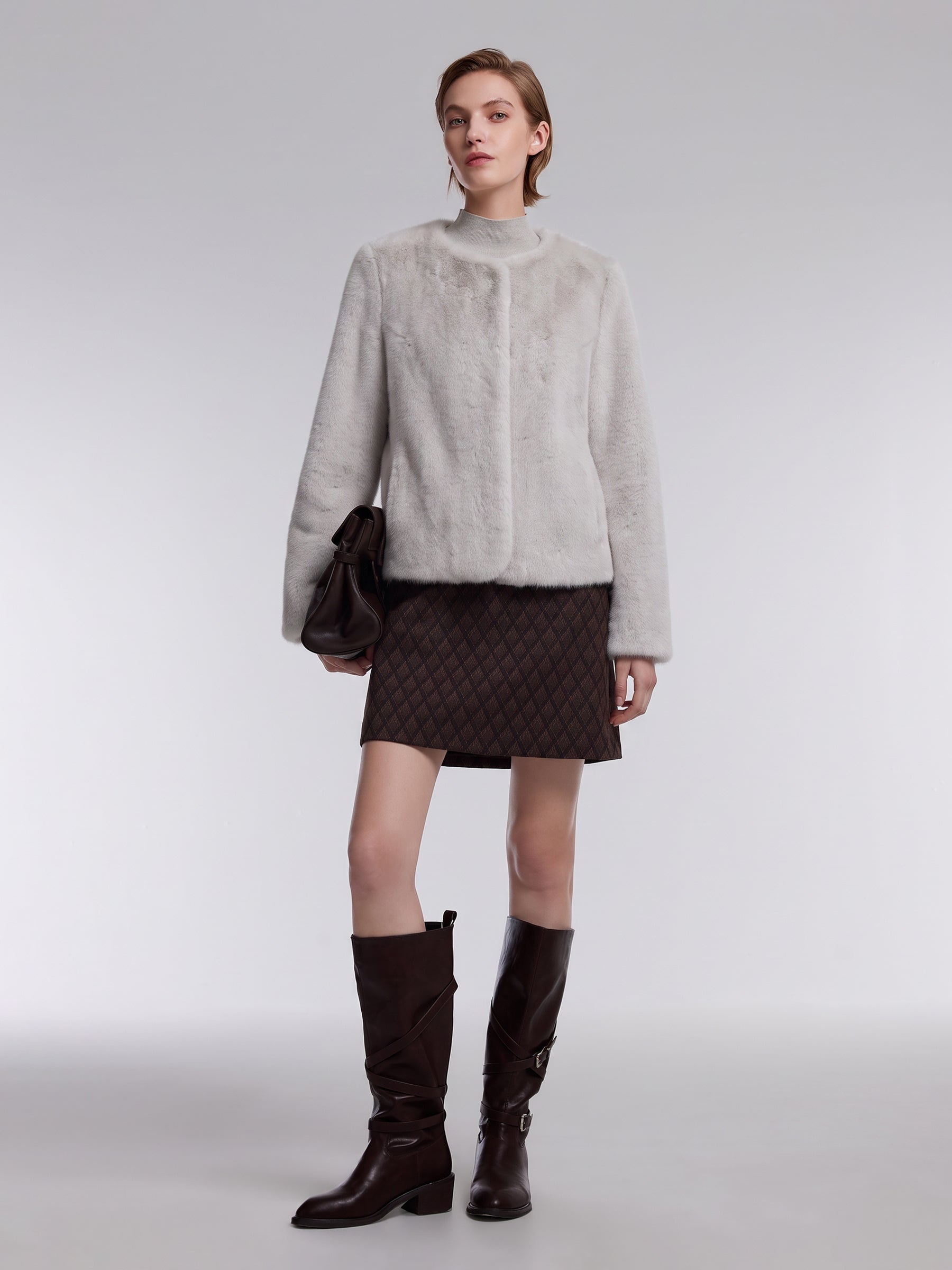 [Preview] Eco-friendly Faux Fur Collarless Women Coat GOELIA