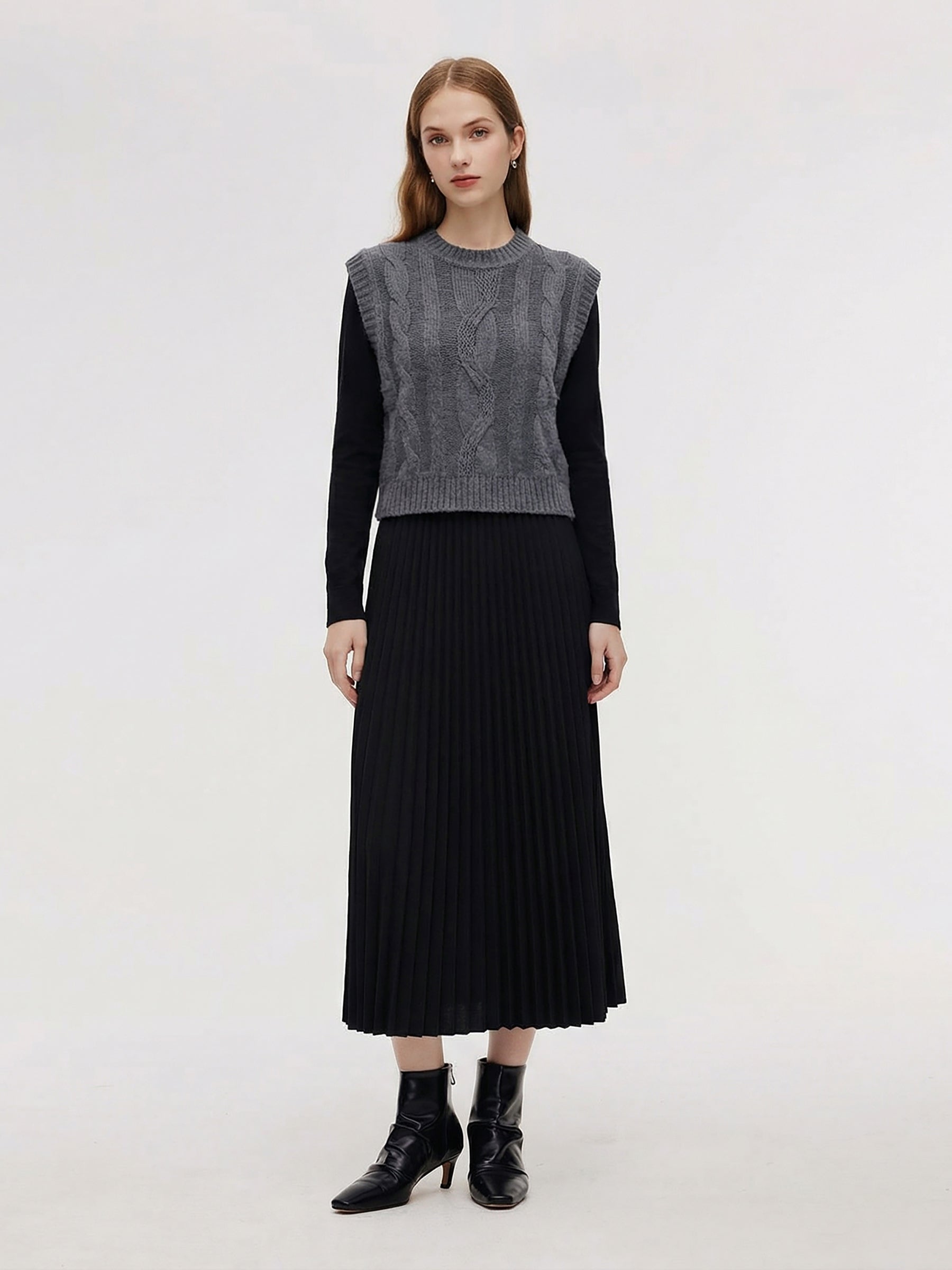 [Preview] Knit Vest And Pleated Dress Two-Piece Set GOELIA