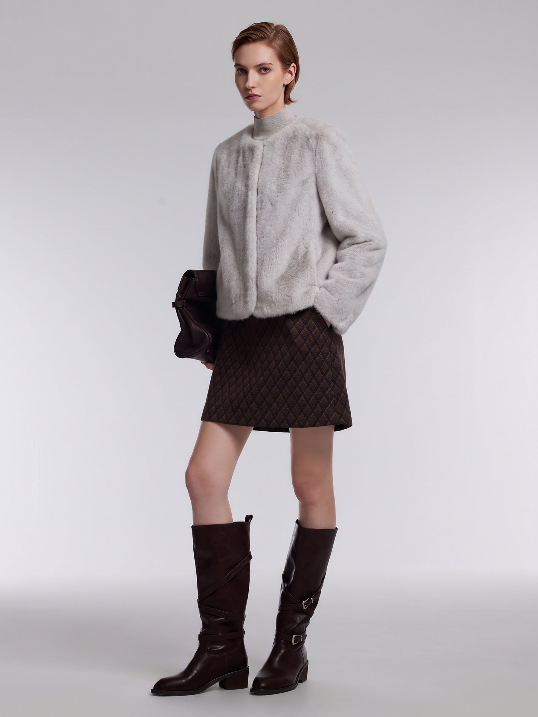 [Preview] Eco-friendly Faux Fur Collarless Women Coat GOELIA