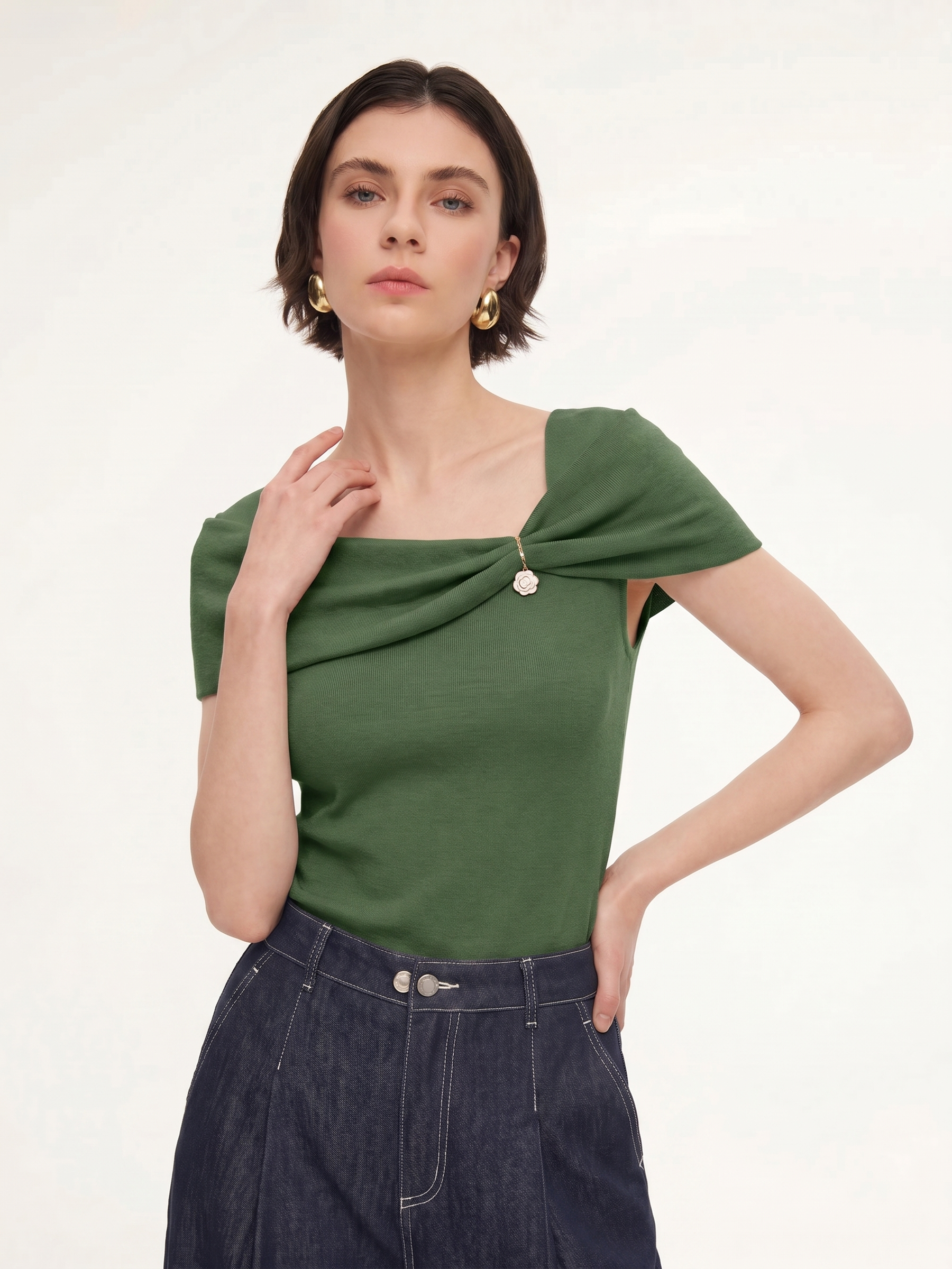 Lyocell Blend Off Shoulder Women Knit Top With Detachable Magnetic Flower GOELIA