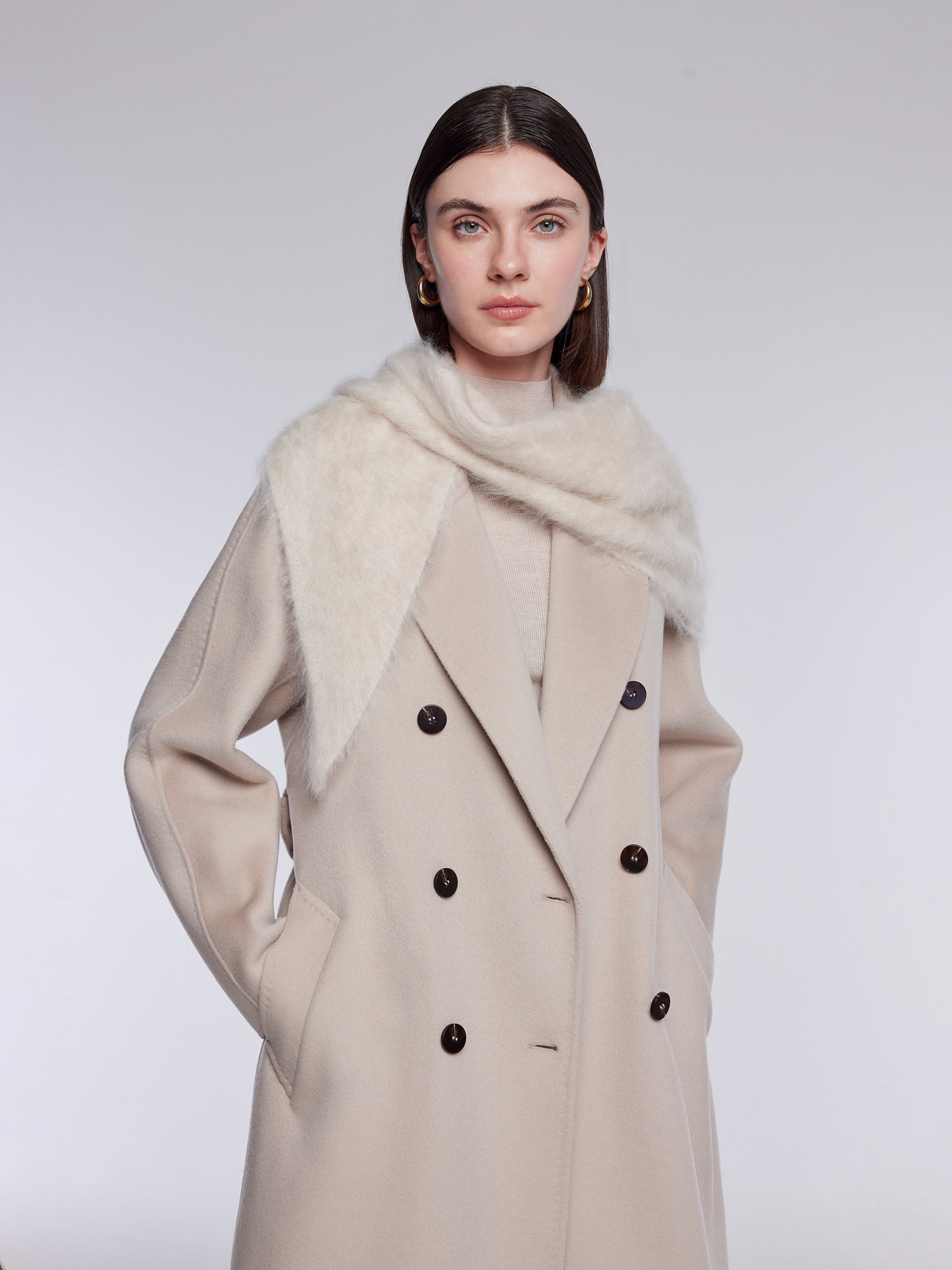[Preview] 100% Brushed Cashmere Triangular Scarf GOELIA