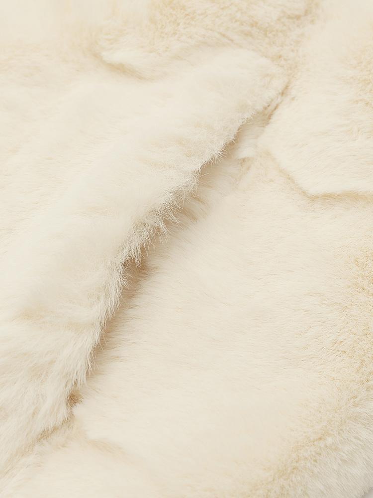 Eco-Friendly Fur Wave Cut Peter Pan Collar Short Coat GOELIA