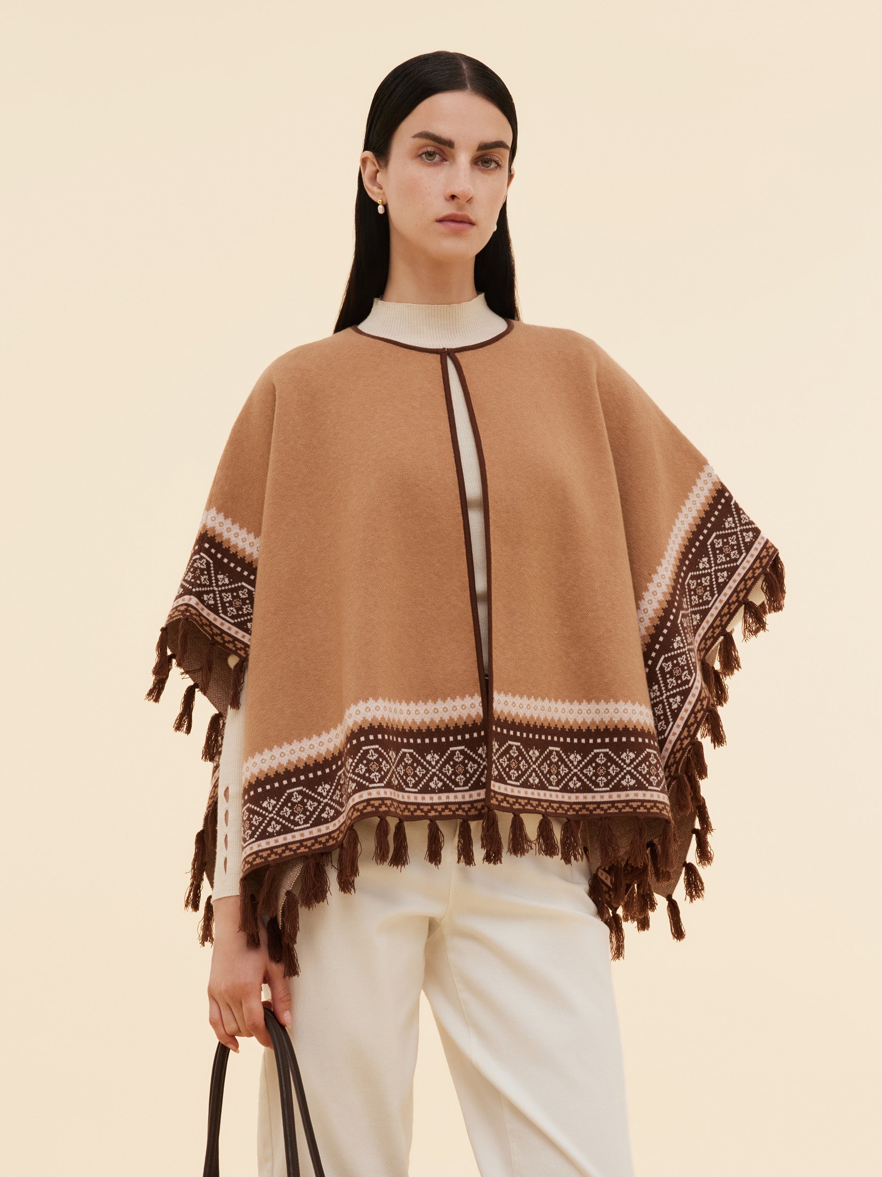 [Preview] Fringe Women Poncho Sweater GOELIA