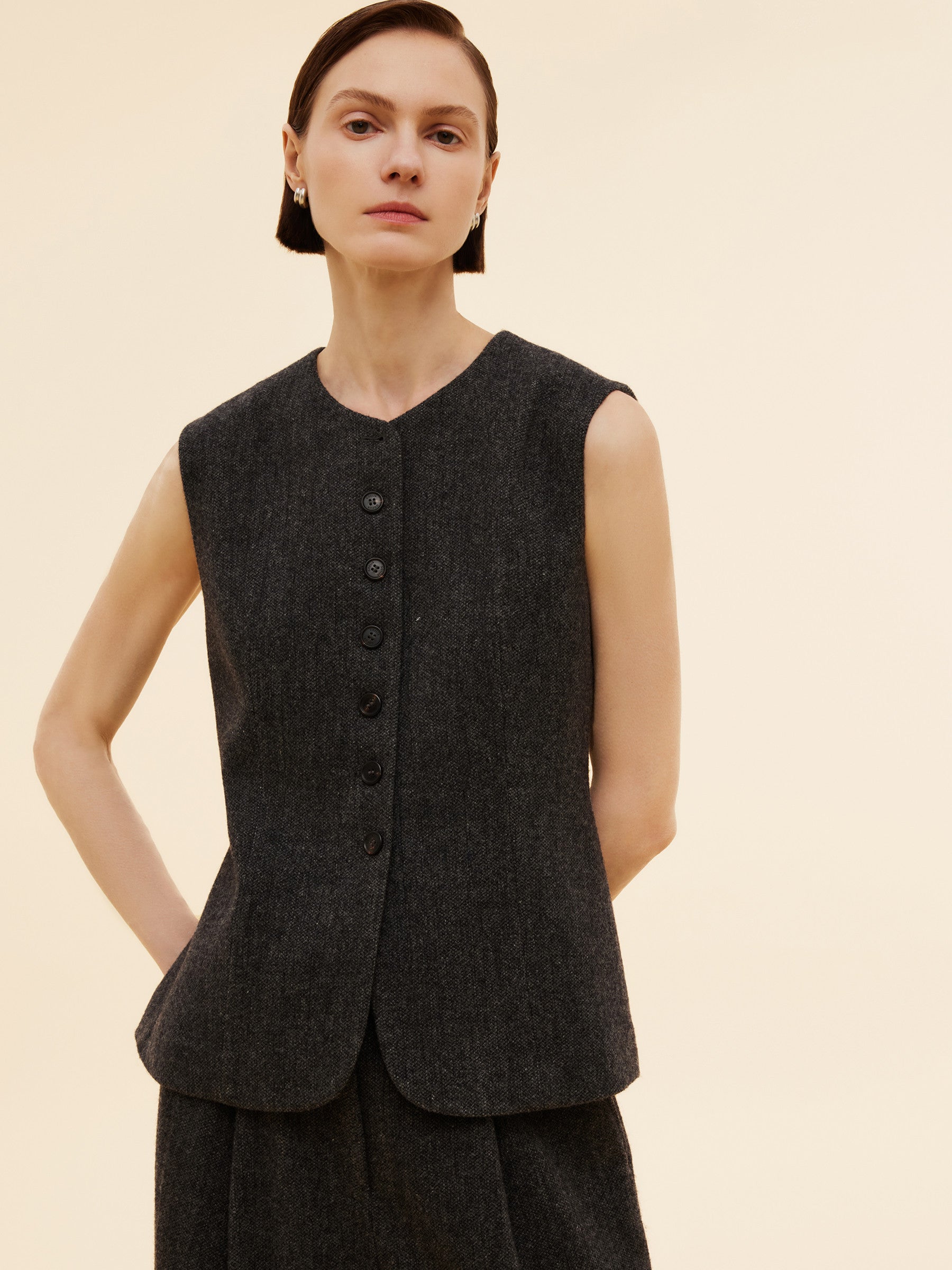 100% Washable Wool Women Round Neck Vest GOELIA