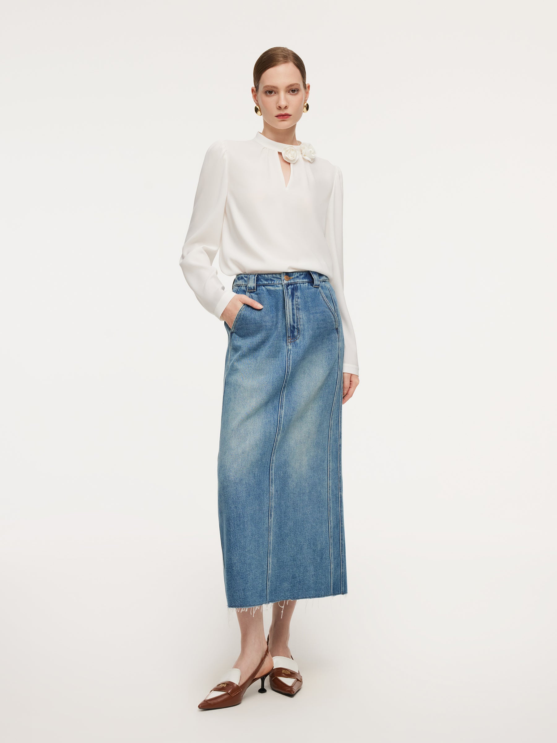 [Preview] Acetate Blend Floral Neck Women Blouse GOELIA