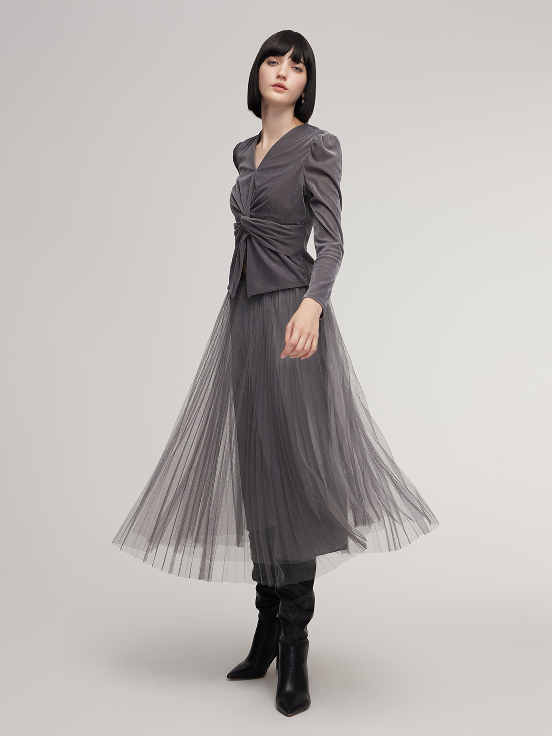 [Preview] Velvet Twist Front V-Neck Top And Mesh Skirt Two-Piece Set GOELIA