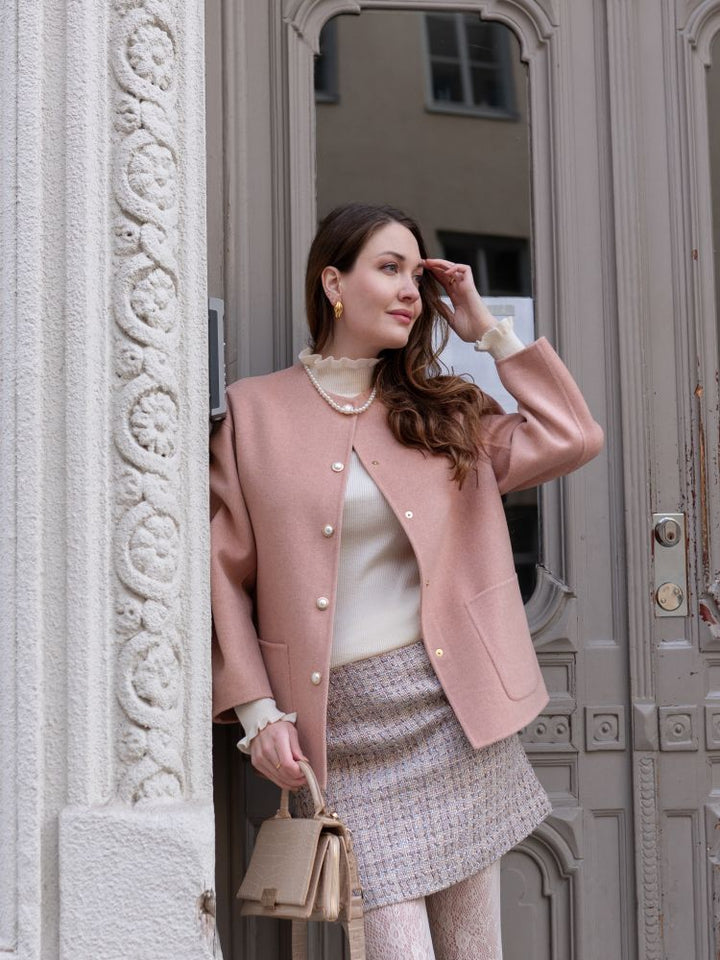 What to Wear with a Pink Skirt GOELIA