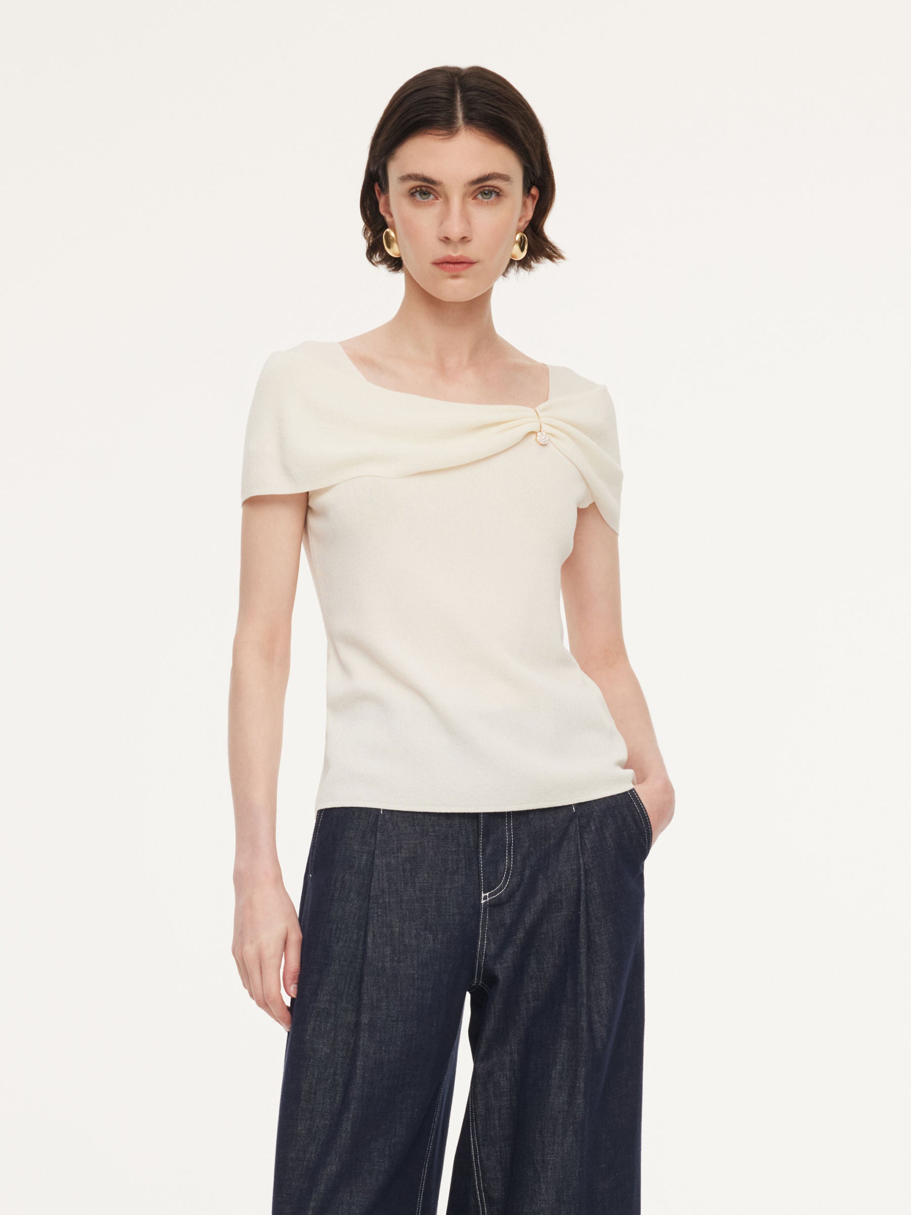 Lyocell Blend Off Shoulder Women Knit Top With Detachable Magnetic Flower GOELIA