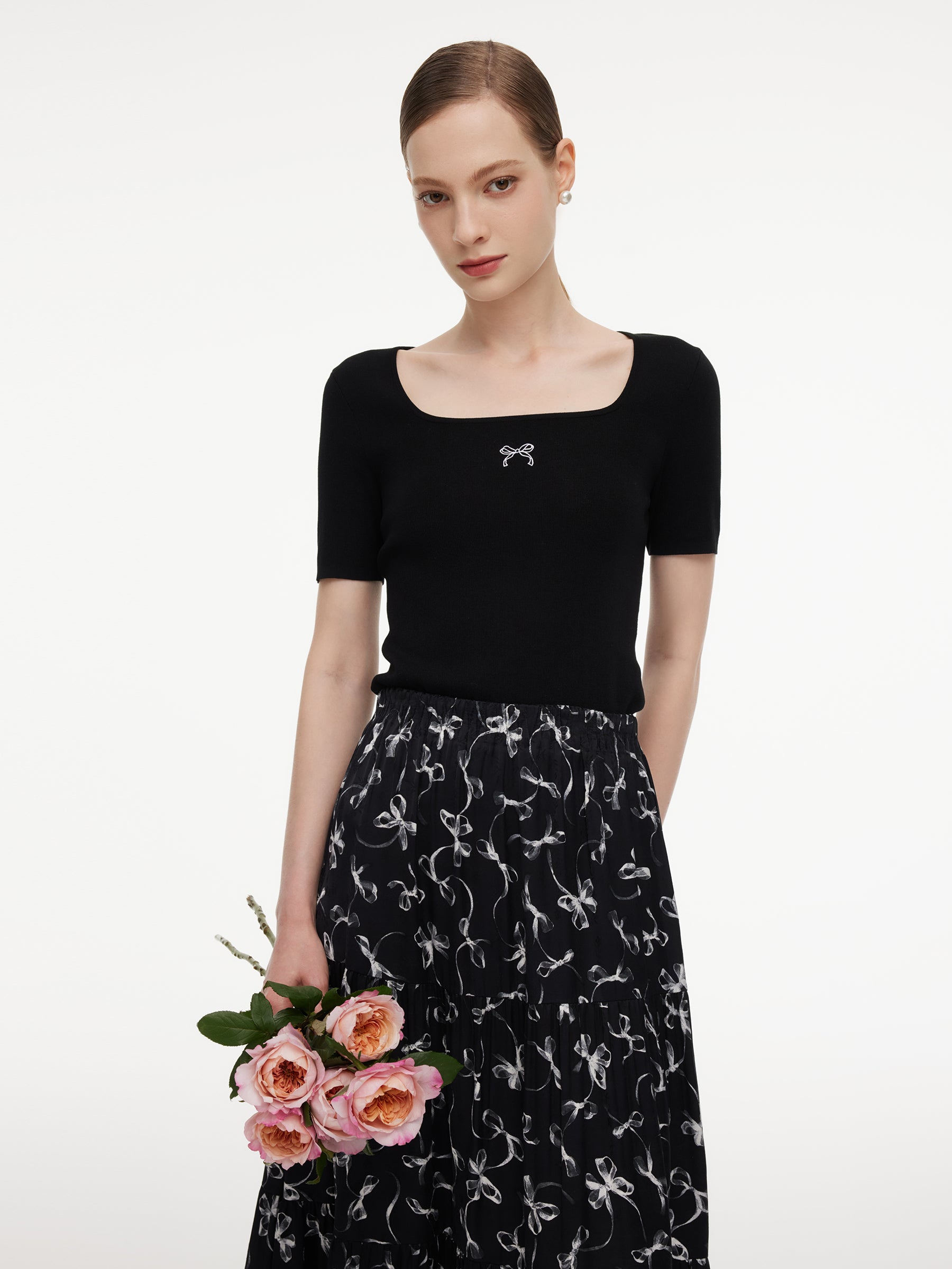 [Preview] Lyocell Blend Bowknot Embroidered Women Square Neck Knit Top GOELIA