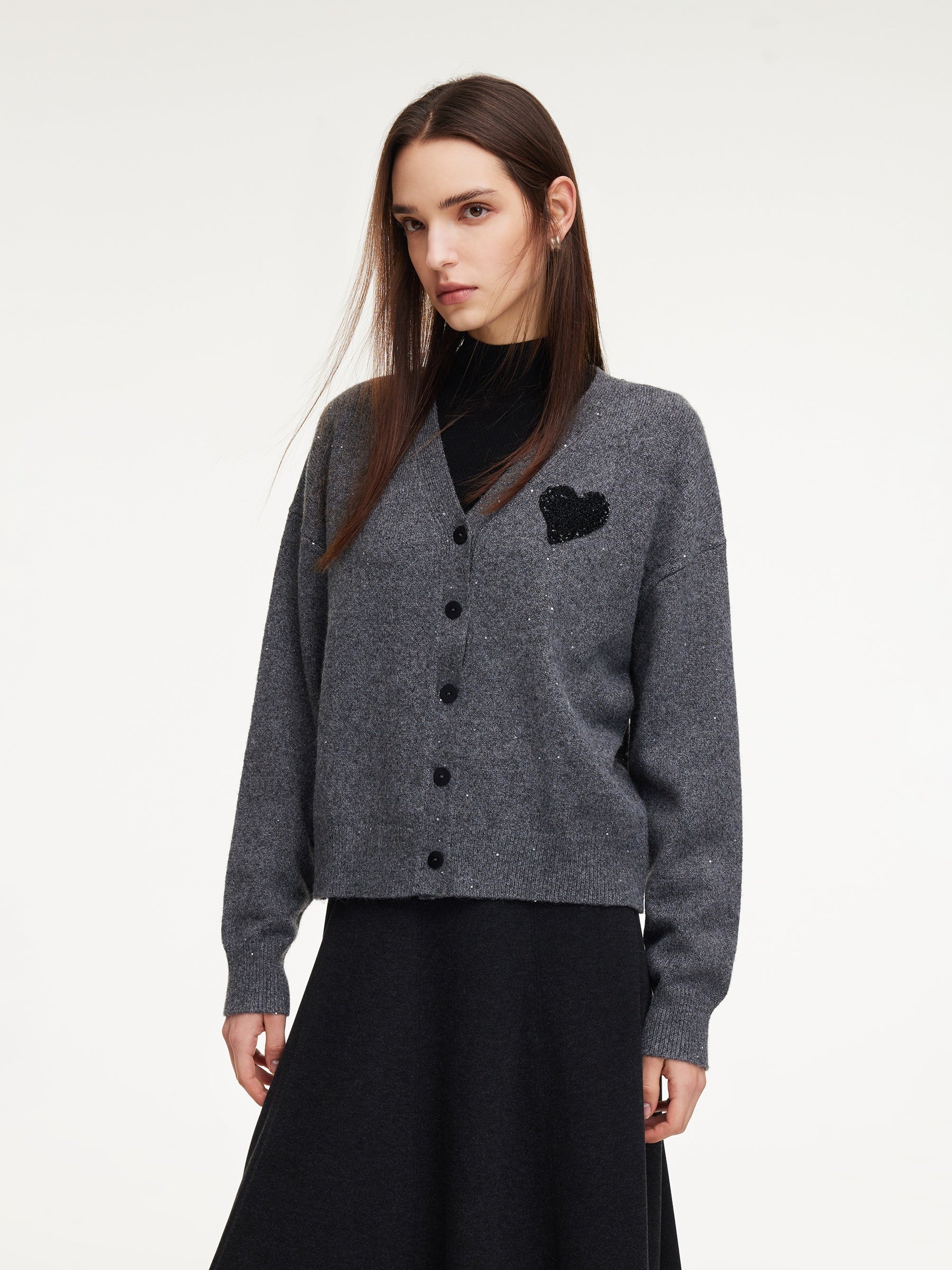 [Preview] Sequined Heart V-Neck Women Cardigan GOELIA
