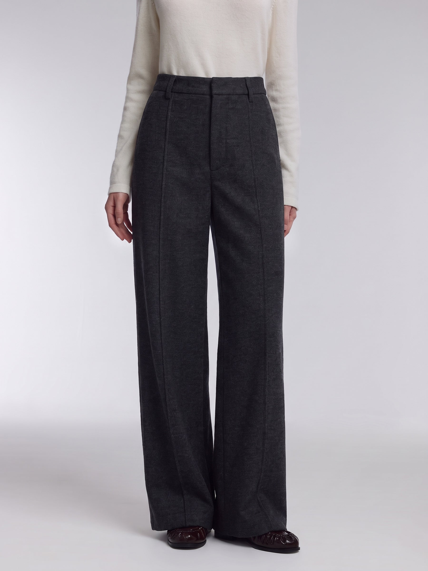 [Preview] Stretch Ankle Length Women Curved Leg Knit Pants GOELIA