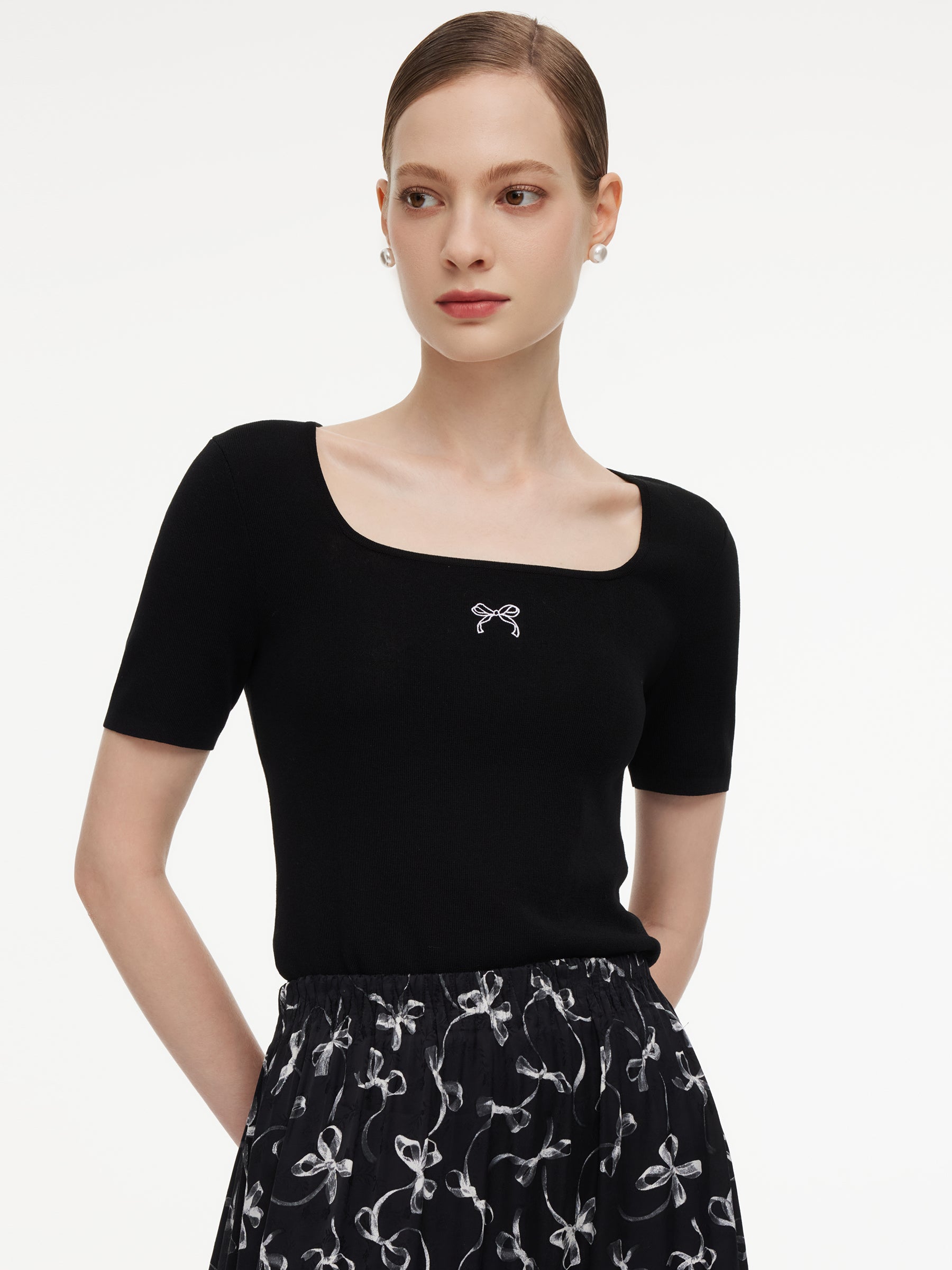 Lyocell Blend Bowknot Embroidered Women Square Neck Knit Top GOELIA