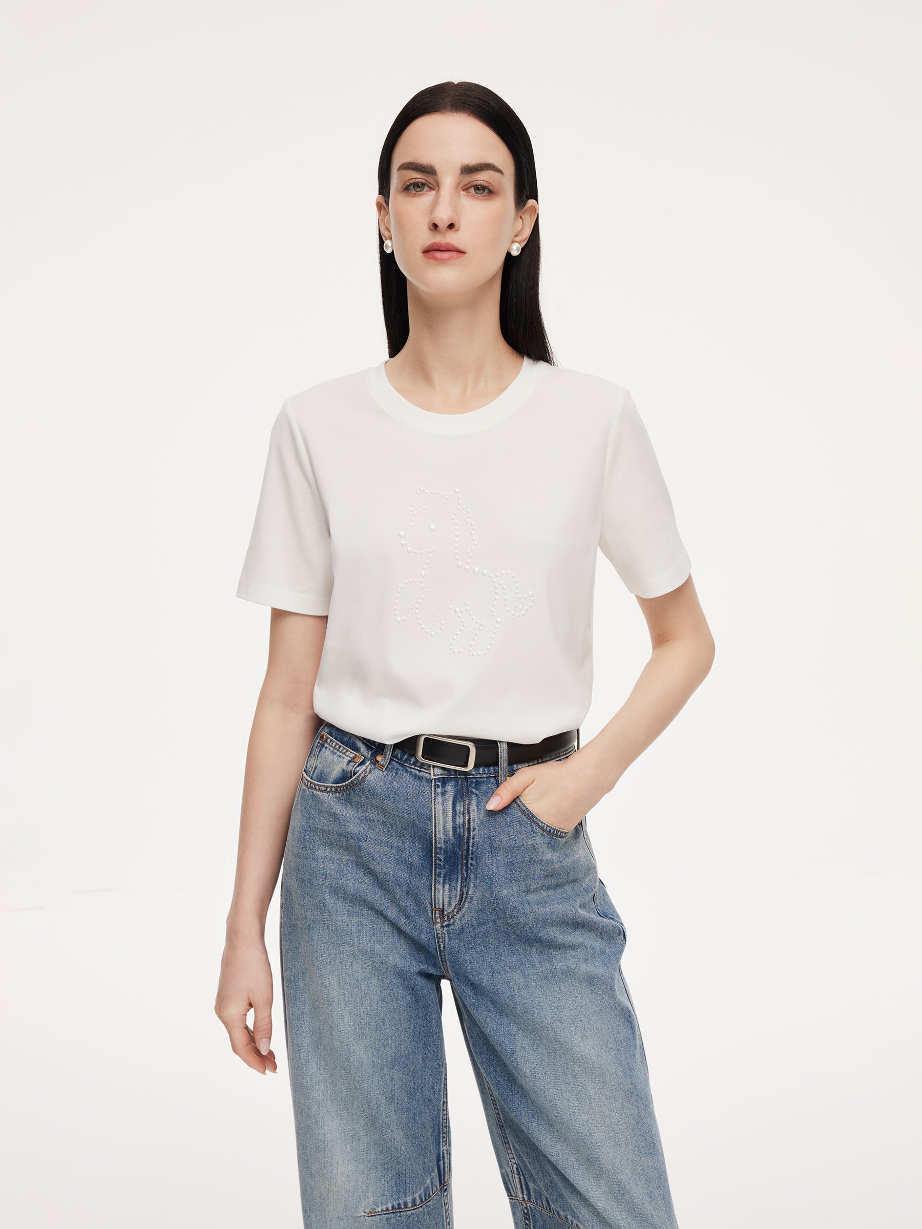 Round Neck Beaded Pony Graphic Women T-Shirt GOELIA