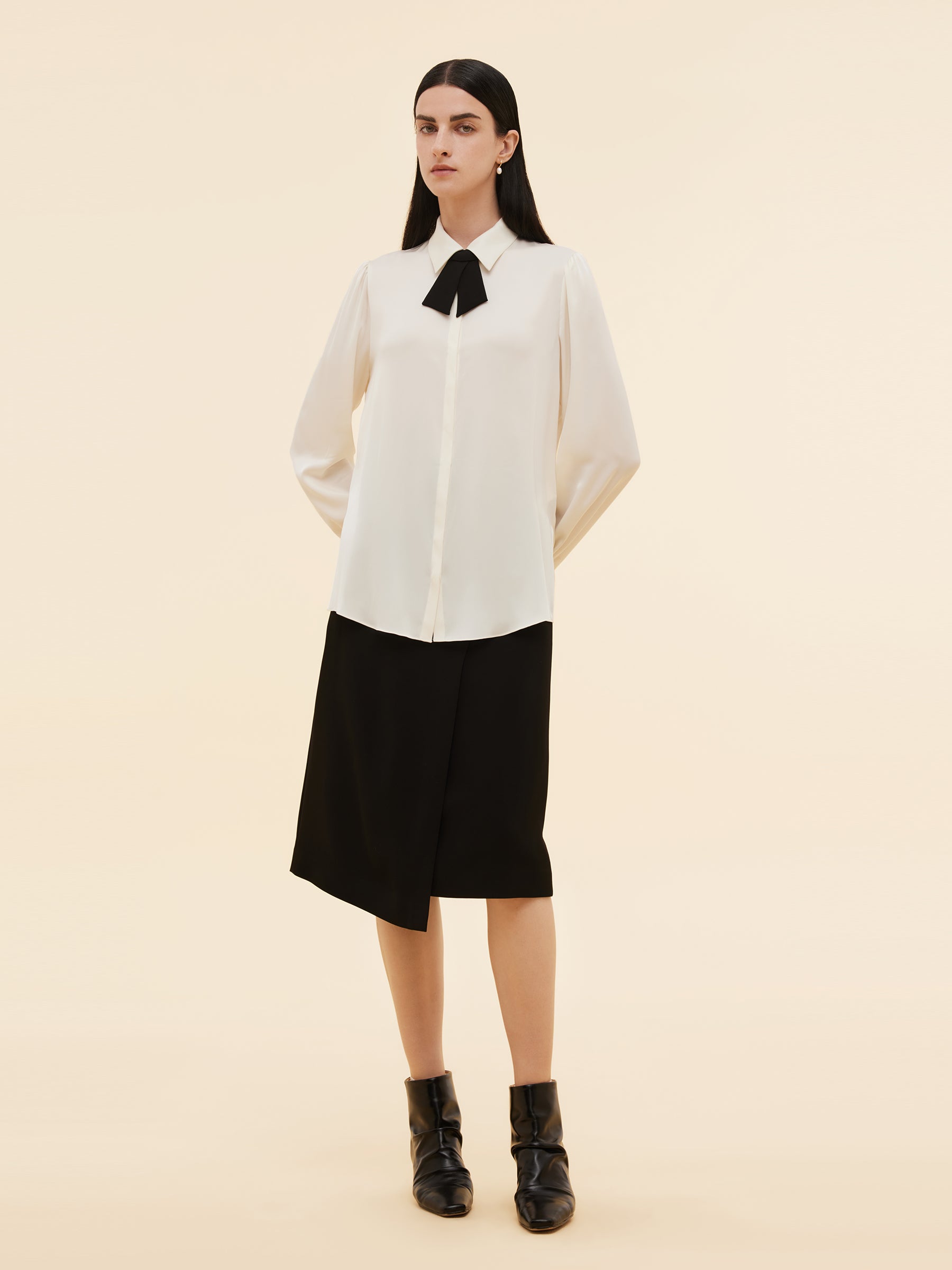 22MM Mulberry Silk Women Shirt With Detachable Bow GOELIA