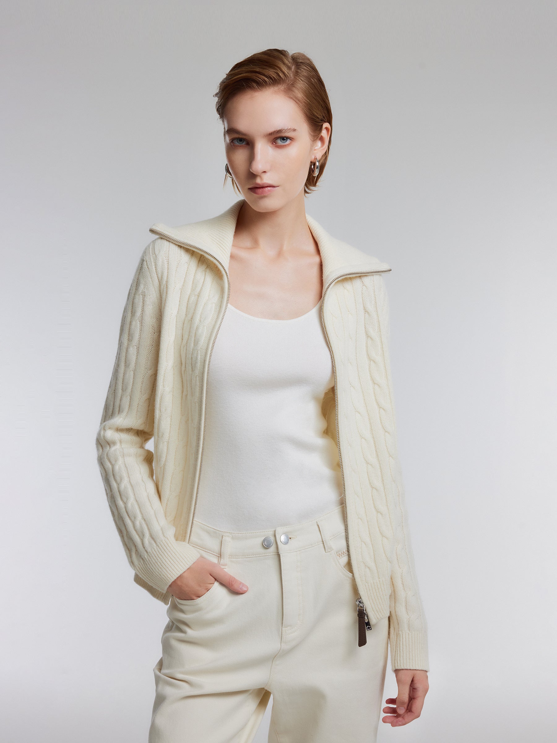 [Preview] Wool Yak Blend Cable Knit Women Two-Way Zip Cardigan GOELIA