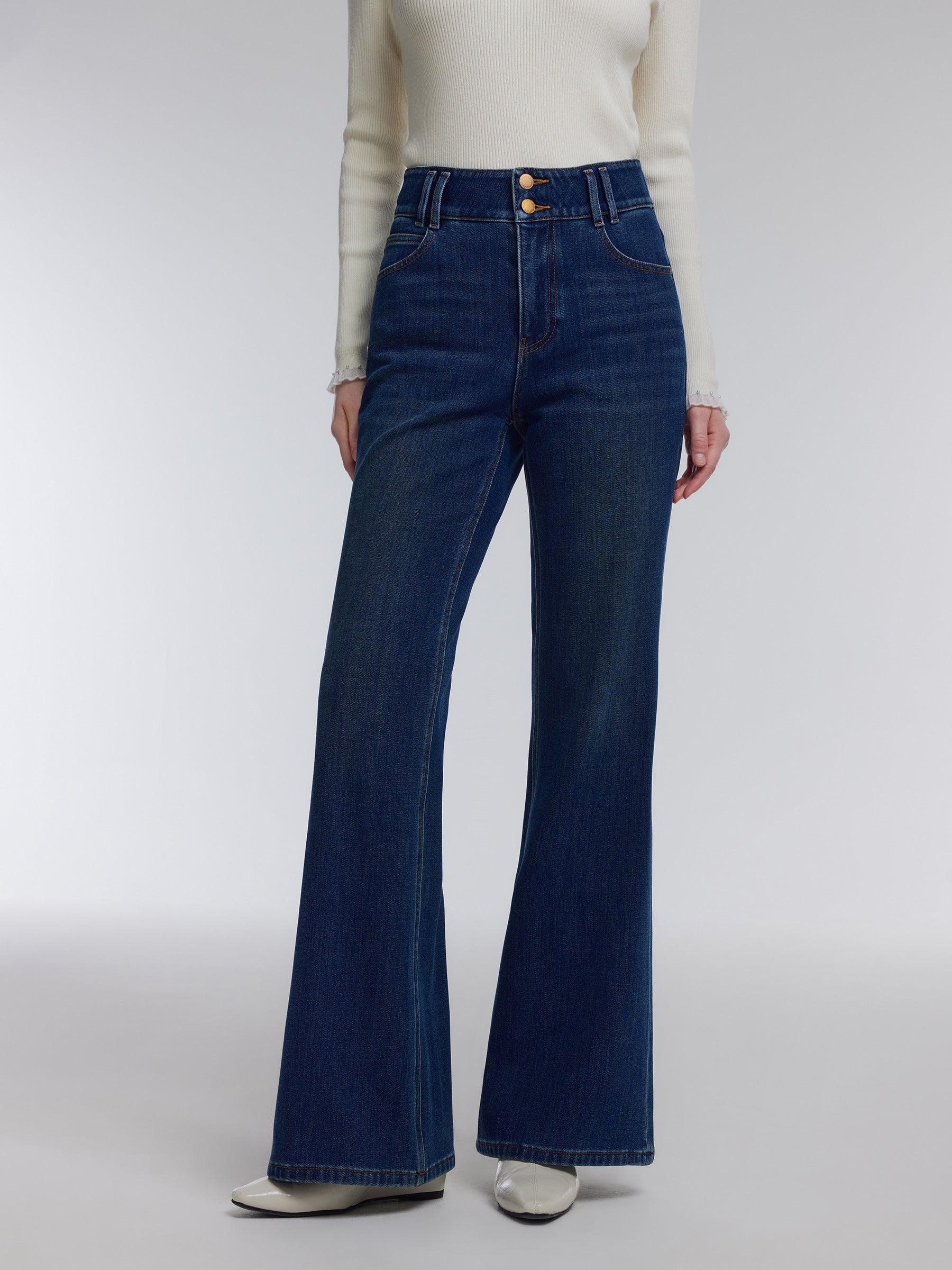 [Preview] Denim Fleece Lined Women Flared Jeans GOELIA