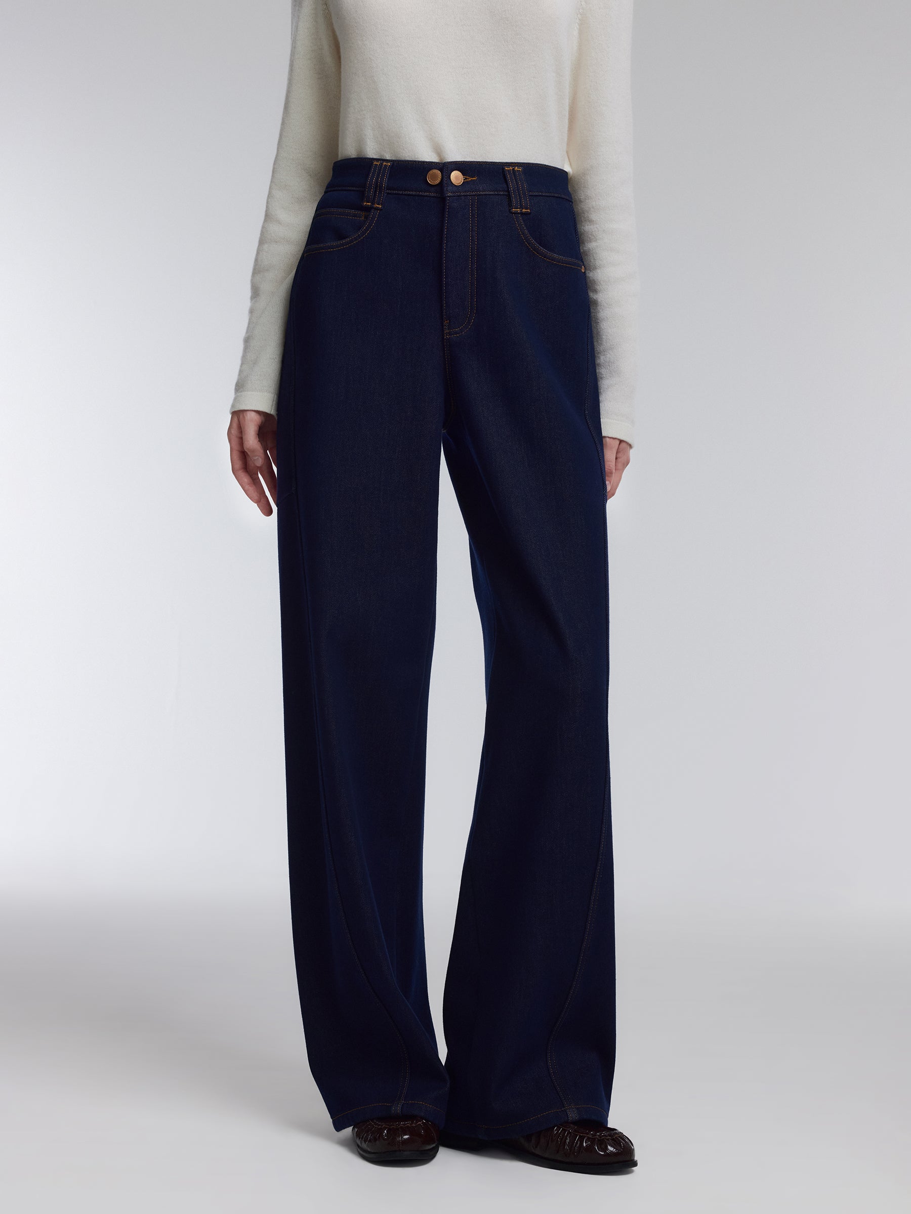 [Preview] Denim Fleece Lined Women Curved Jeans GOELIA
