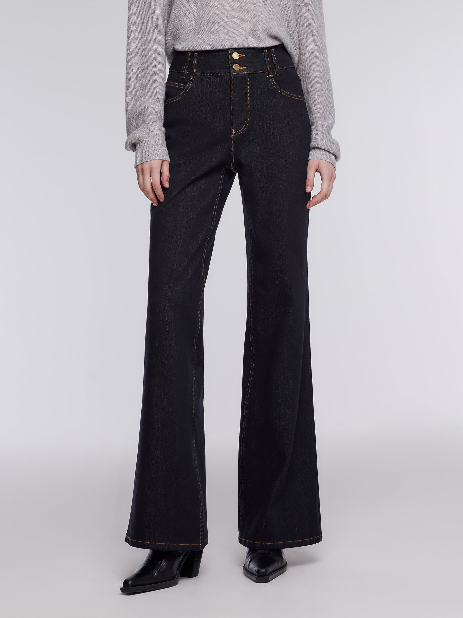 [Preview] Denim Fleece Lined Women High-Waisted Flared Jeans GOELIA